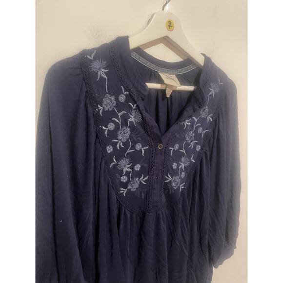 KNOX ROSE Women's Top Blue Embroidered Shirt Faux Wrap Size Small Blue Floral - Picture 3 of 5